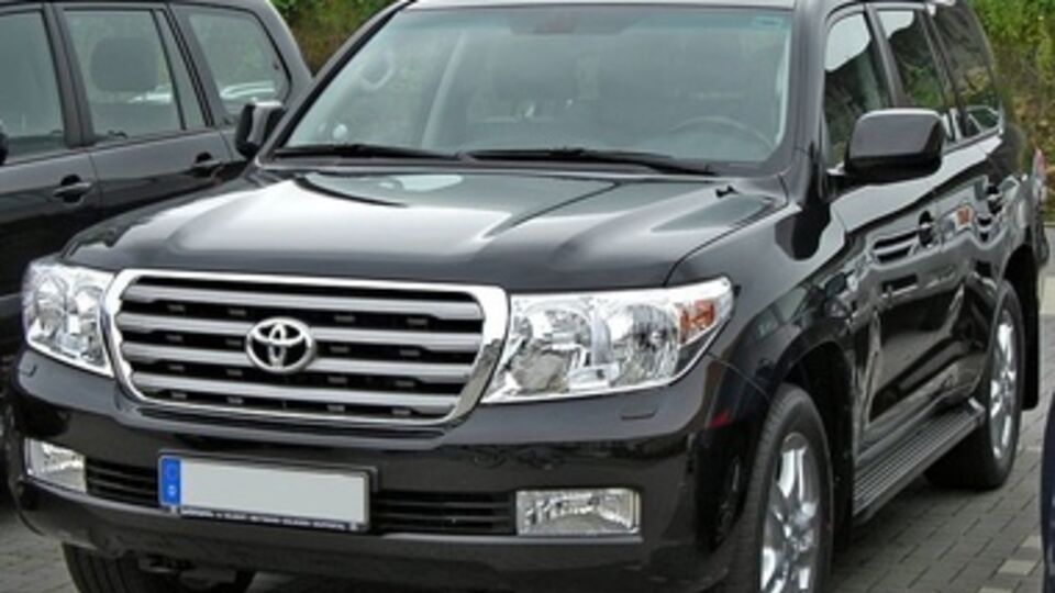 Новые киевские власти продолжат ездить на дорогих иномарках