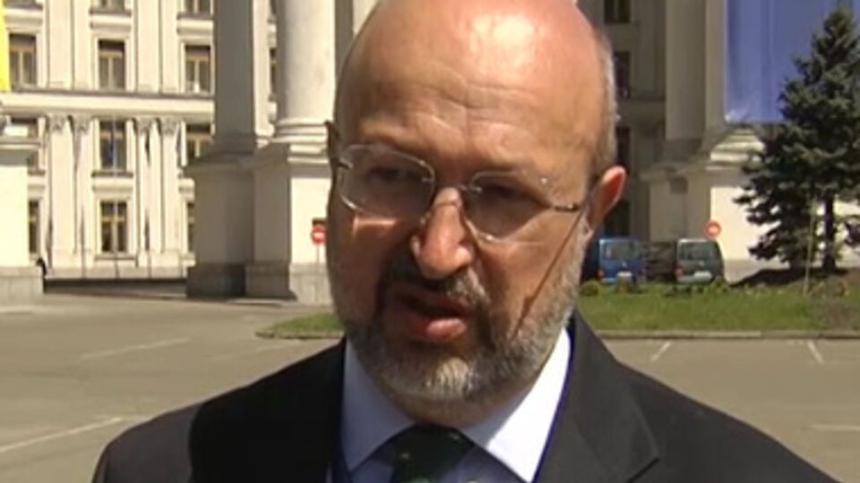 Заньер призывает действовать в политических и дипломатических рамках