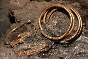 Археологи нашли клад