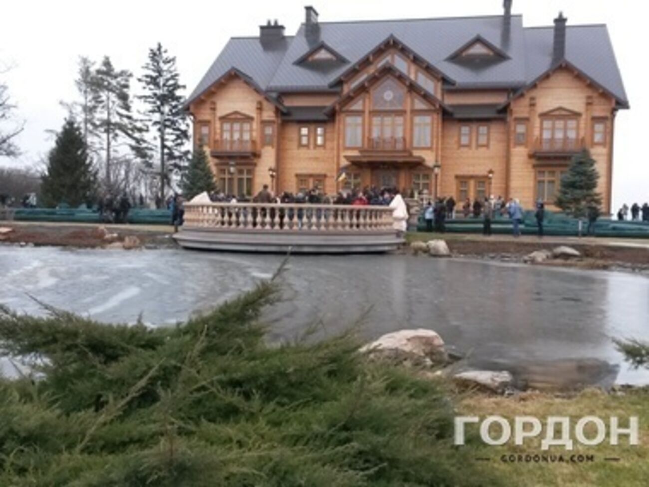 В ГПУ подчеркнули, что активисты используют чужое имущество с целью собственного обогащения