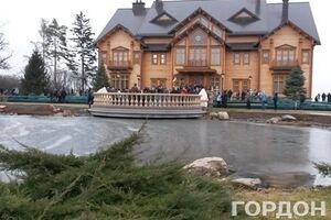 В ГПУ подчеркнули, что активисты используют чужое имущество с целью собственного обогащения