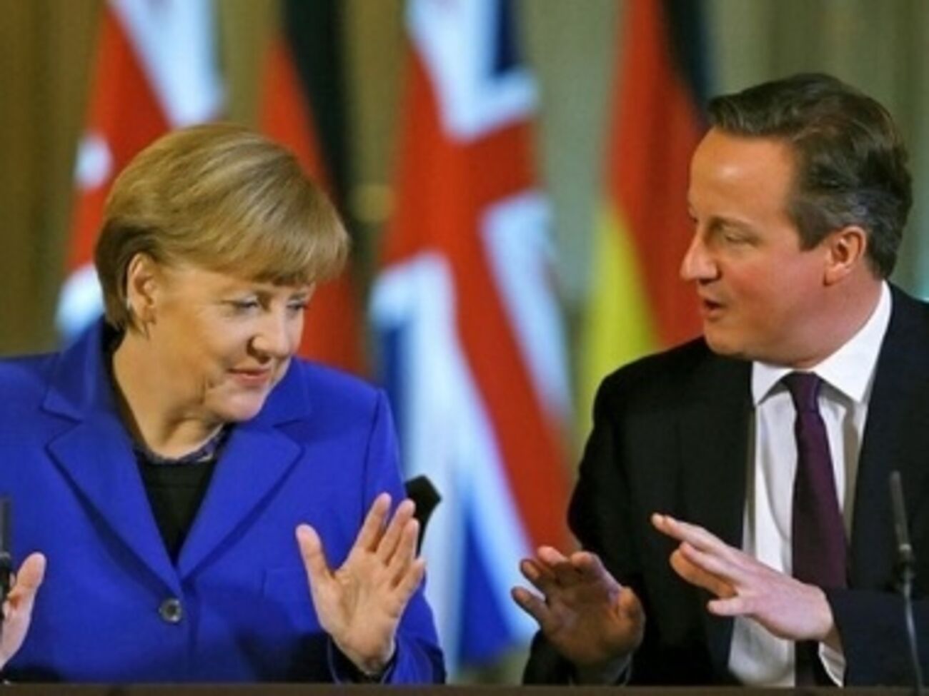 Официально Лондон не комментирует ультиматум Кэмерона Германии