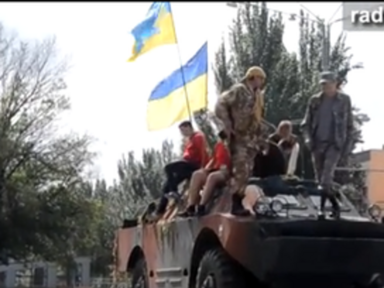 Активисты штаба самообороны Запорожской области призвали вооружить защитников родины