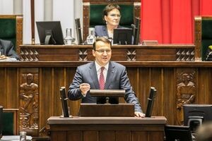 Сикорский выступает за мирное разрешение конфликта в Украине