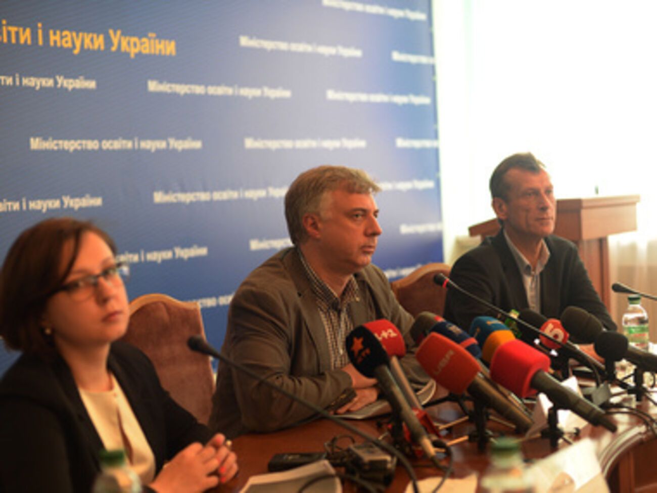 В Минобразования решили отказаться от учебников Табачника