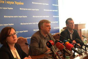 В Минобразования решили отказаться от учебников Табачника