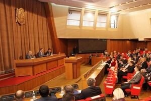 Сегодня "Госсовет" Крыма провел внеочередное пленарное заседание