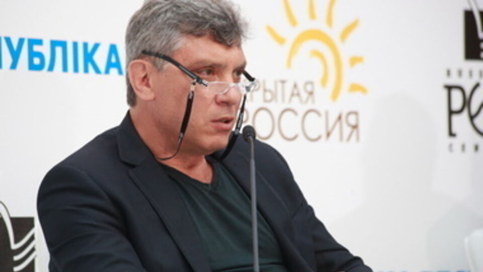 Немцов предрекает газовую войну между Украиной и Россией