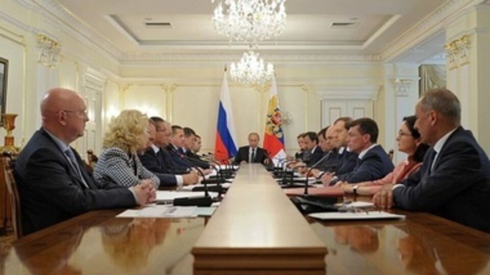 Владимир Путин на совещании с членами правительства: Мы всегда демонстрировали предельную надёжность наших договорённостей