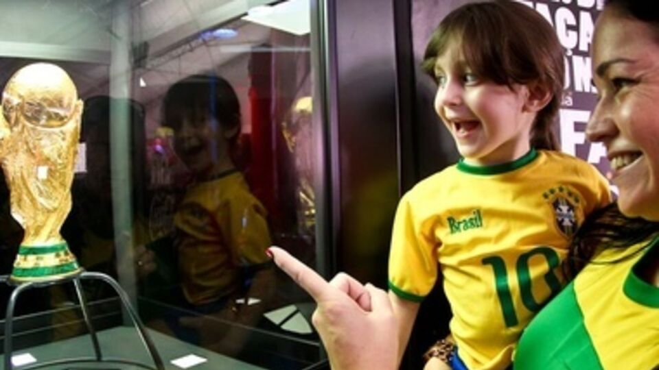 Главный трофей мундиаля – кубок мира ФИФА