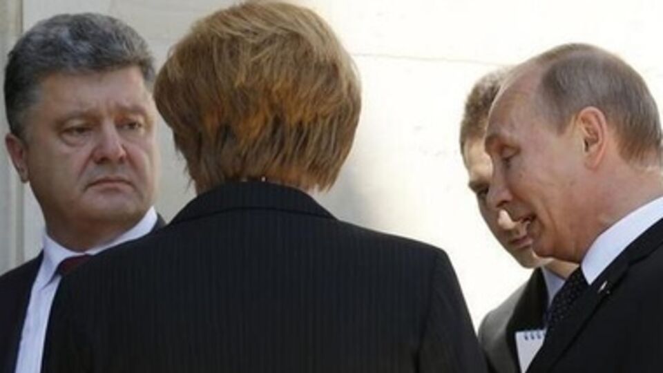 О состоявшейся беседе также заявил пресс-секретарь Путина Дмитрий Песков