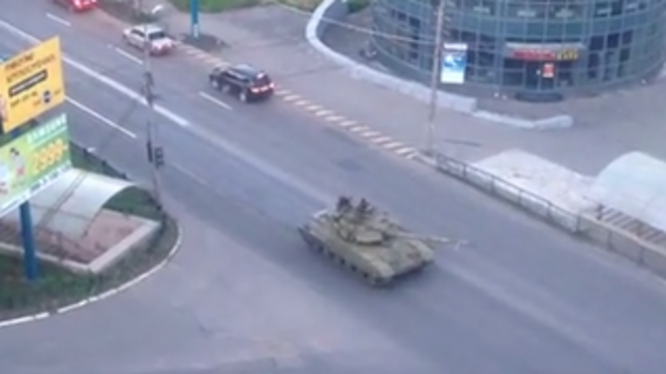 Танки на улицах Макеевки