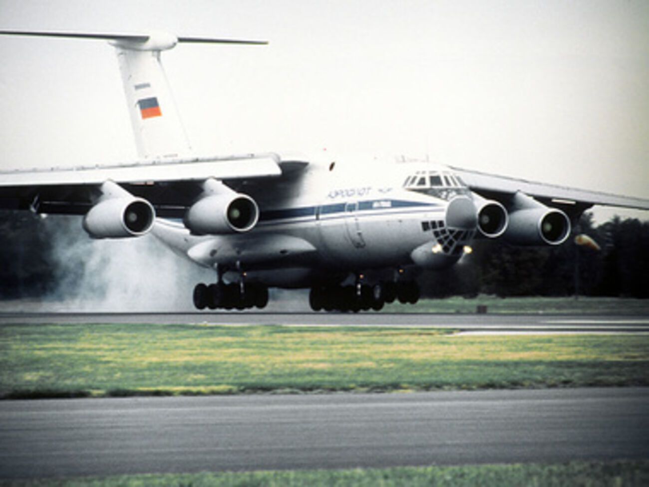 Самолет Ил-76