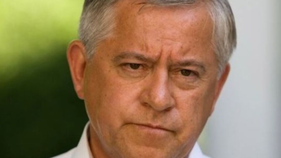 Анатолий Кинах считает идею о строительстве стены хорошей, но нереальной