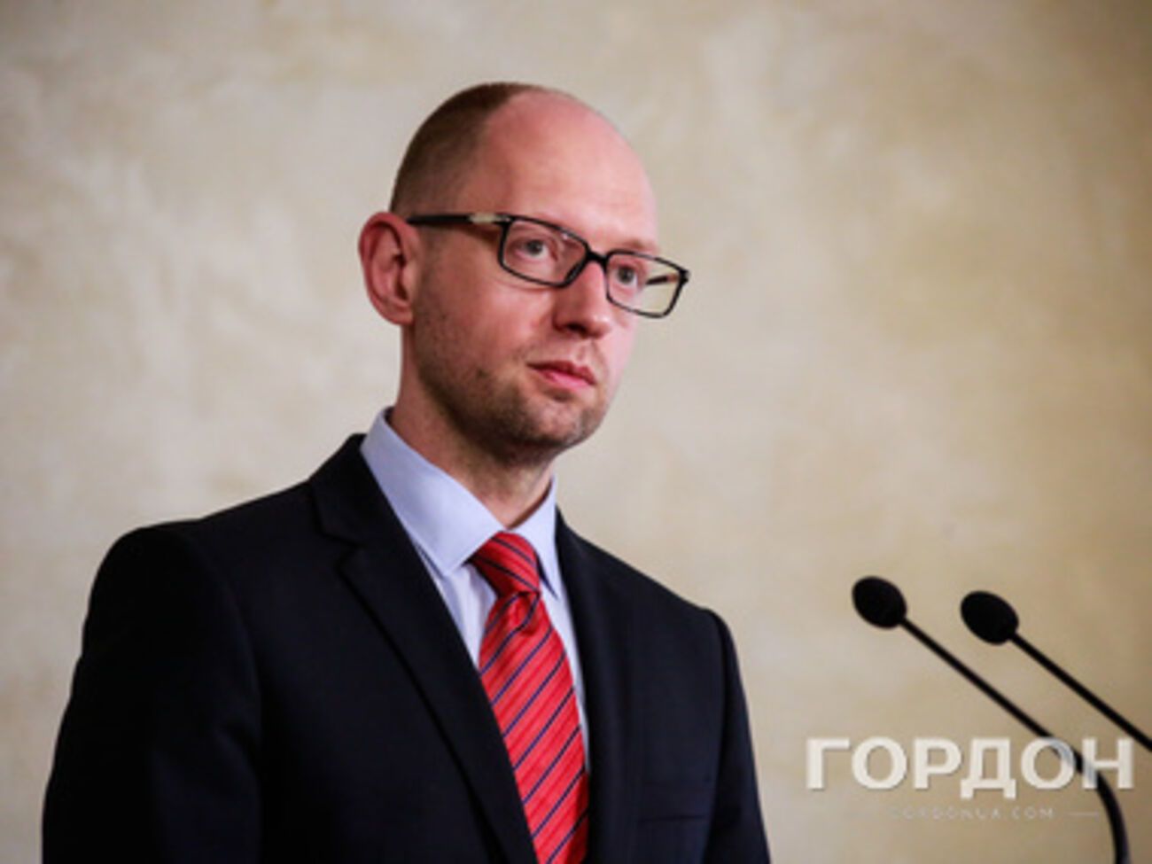 Арсений Яценюк дал поручение готовиться к прекращению поставок газа из России