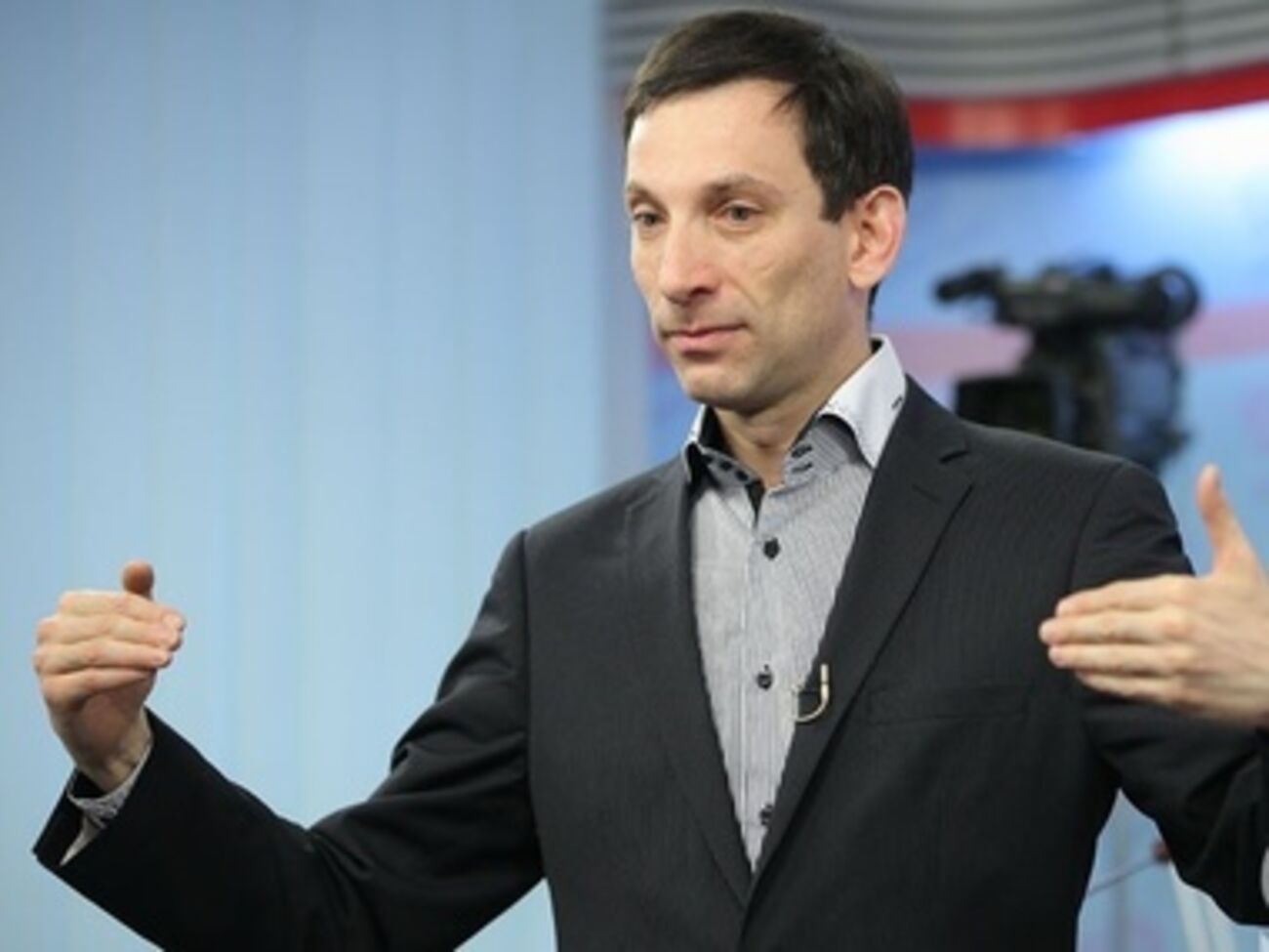 Виталий Портников не считает появление танков на Донбассе "новой фазой войны"