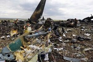 14 июня в Луганске в результате обстрела транспортного самолета погибли 49 военнослужащих