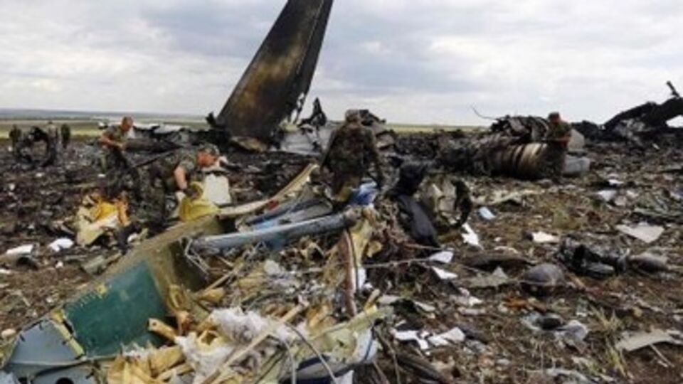 14 июня в Луганске в результате обстрела транспортного самолета погибли 49 военнослужащих