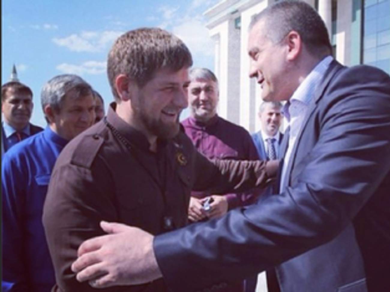 Рамзан Кадыров удостоен высокой награды по решению крымских оккупационных властей, которые решили вручить ему медаль "За освобождение Крыма"