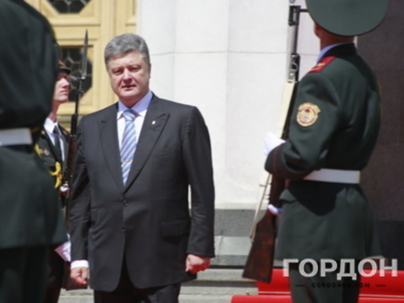 Порошенко заменит только глав МИДа и Нацбанка