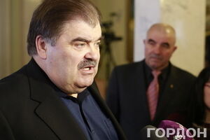 Владимир Бондаренко сообщил, что киевские предприятия передали батальону 12 единиц техники