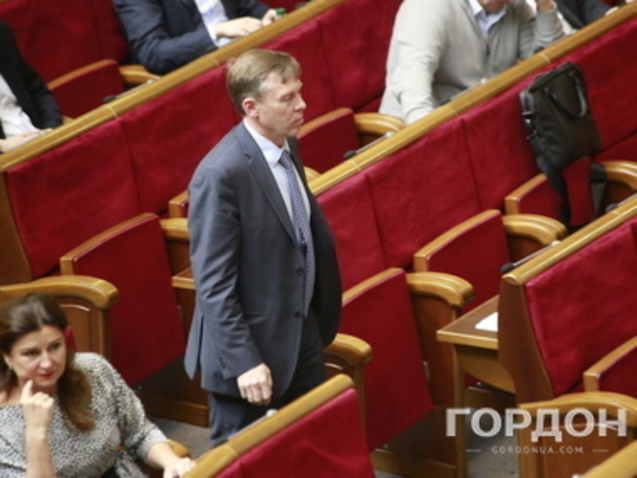 В Раде начинаются консультации по кандидатурам министра обороны и главы СБУ
