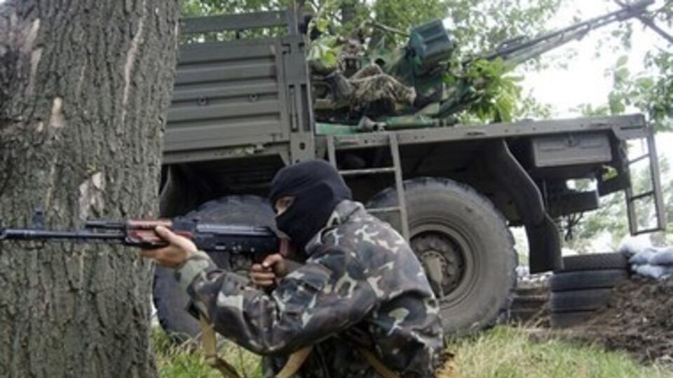 Боевики устроили артобстрел Амвросиевки