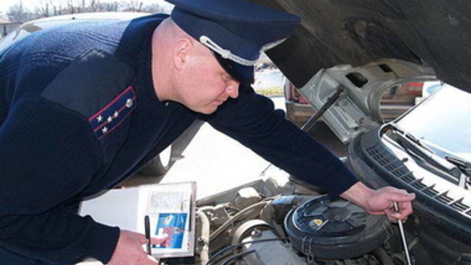 В Украине обязательный техосмотр легковых авто был отменен в 2011 году