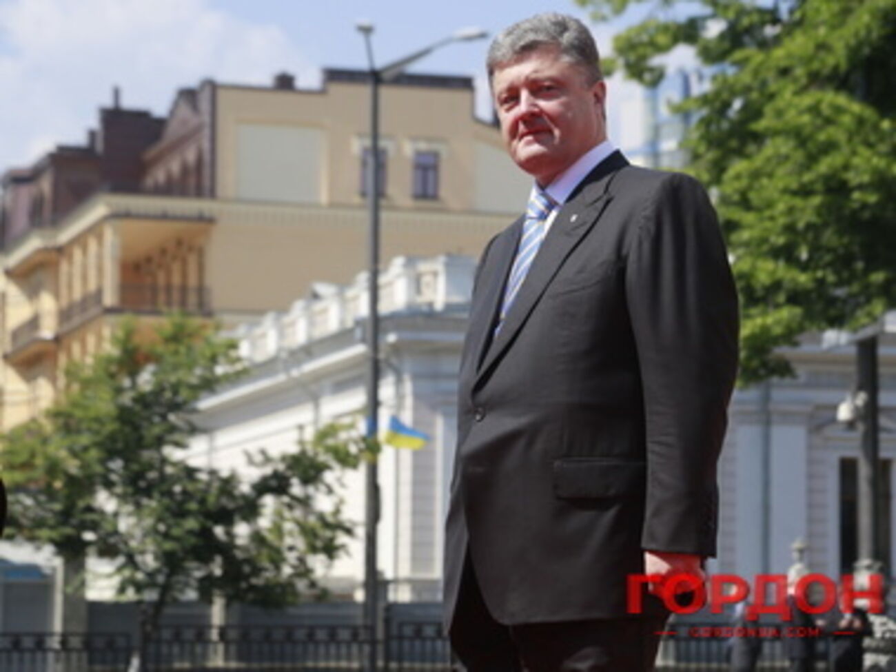 Порошенко надеется, что изменения в Конституцию будут приняты уже на этой на неделе