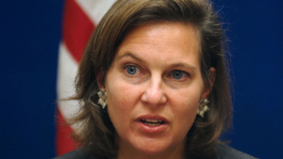 Виктория Нуланд призвала Владимира Путина поспособствовать мирному урегулированию конфликта в Украине