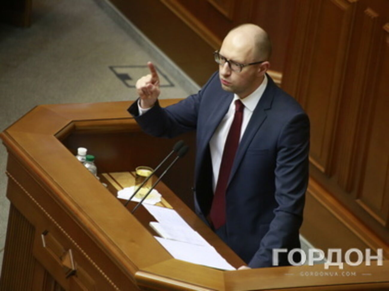 Арсений Яценюк: Украина должна слезть с российской газовой иглы