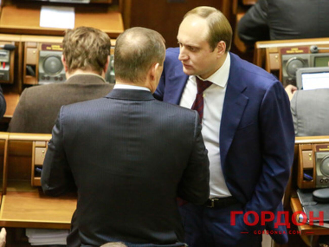 Депутаты приняли закон для поддержания стабильности украинского финансового сектора