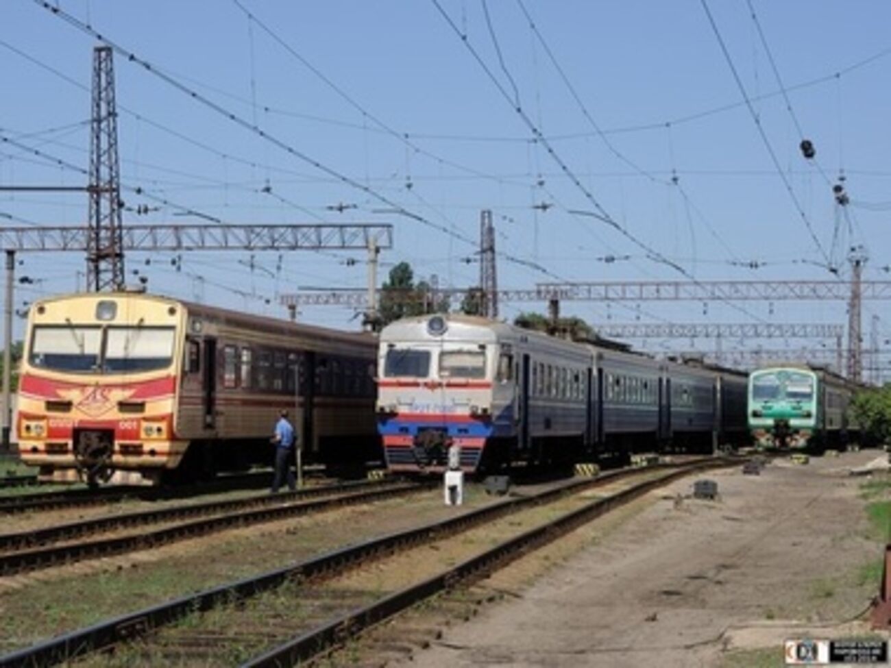 Ежедневно четыре поезда будут уходить из Красного Лимана в Святогорск