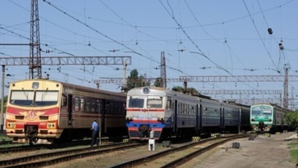 Ежедневно четыре поезда будут уходить из Красного Лимана в Святогорск