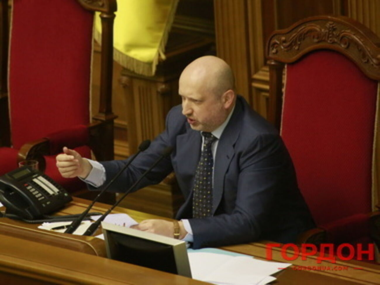 Обращение ВР к президенту необходимо доработать, считает Турчинов