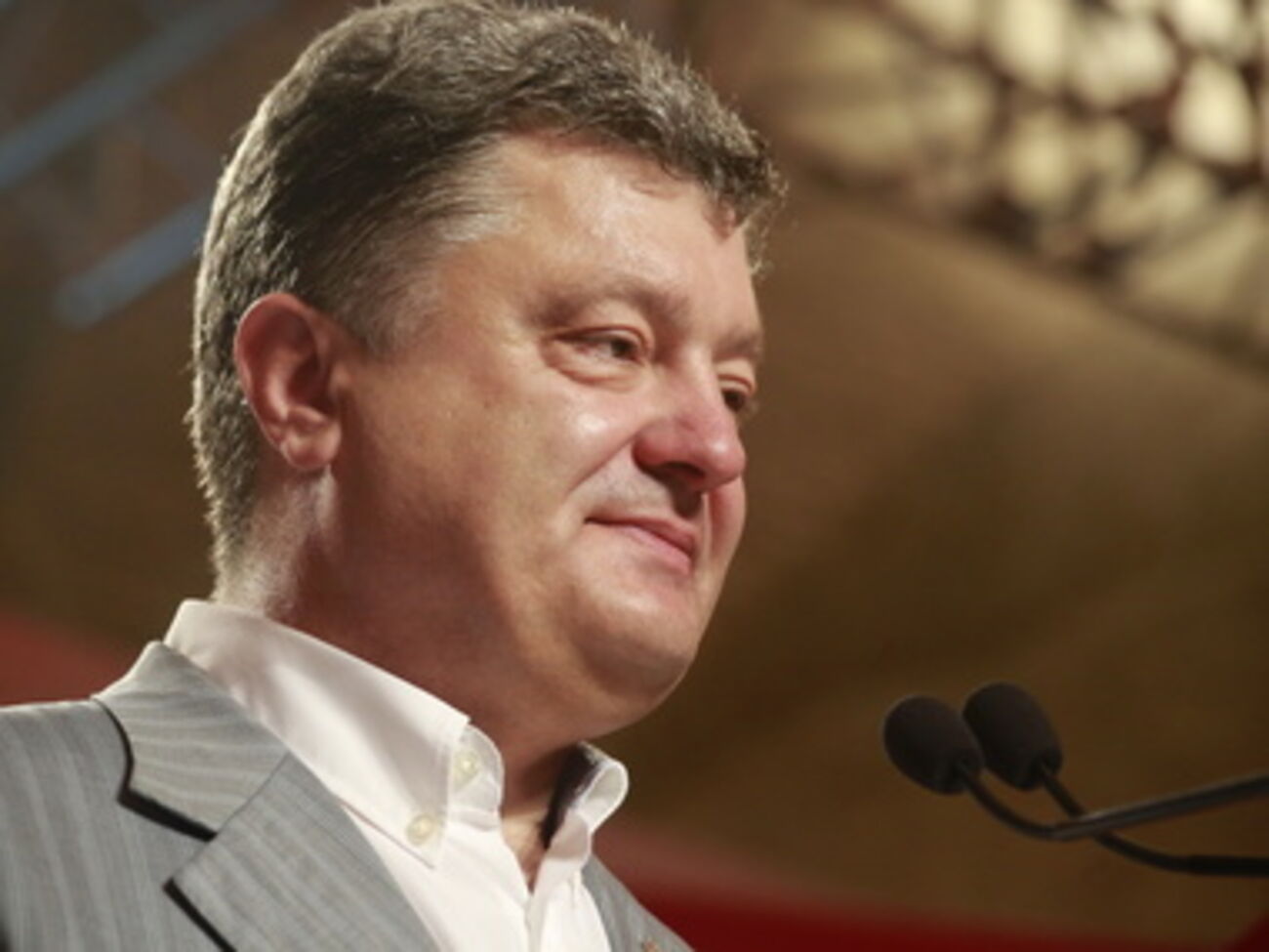 Порошенко поделился с Меркель планом прекращения войны на Донбассе