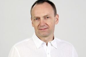 До февраля текущего года Владислав Атрошенко был членом фракции Партии регионов