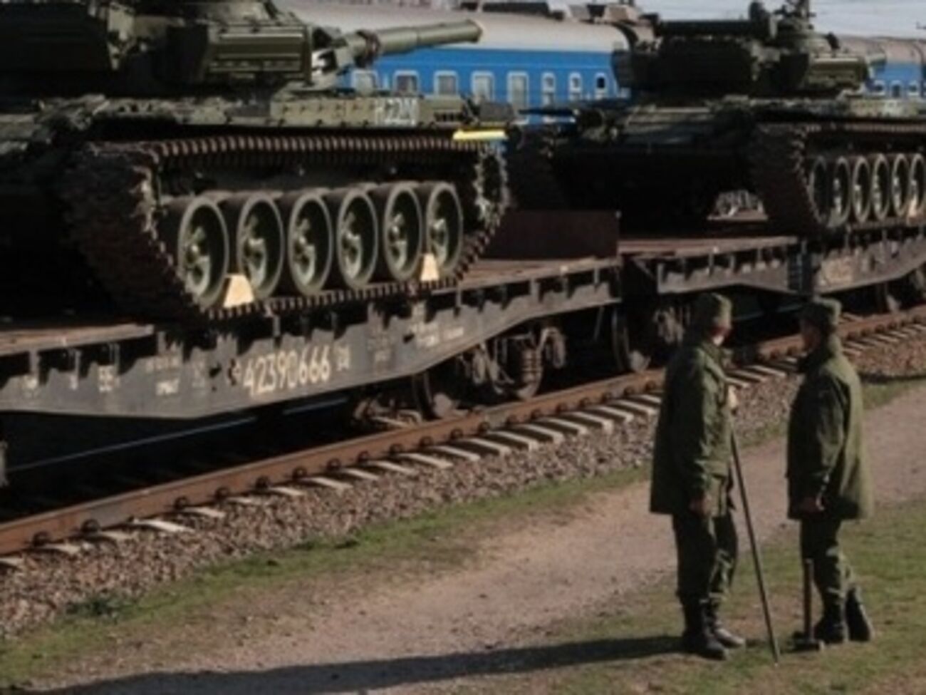 Россия стягивает военную технику к украинской границе