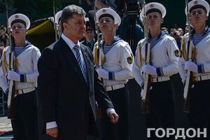 Петр Порошенко заявил, что огонь прекратится только после перекрытия госграницы с Россией