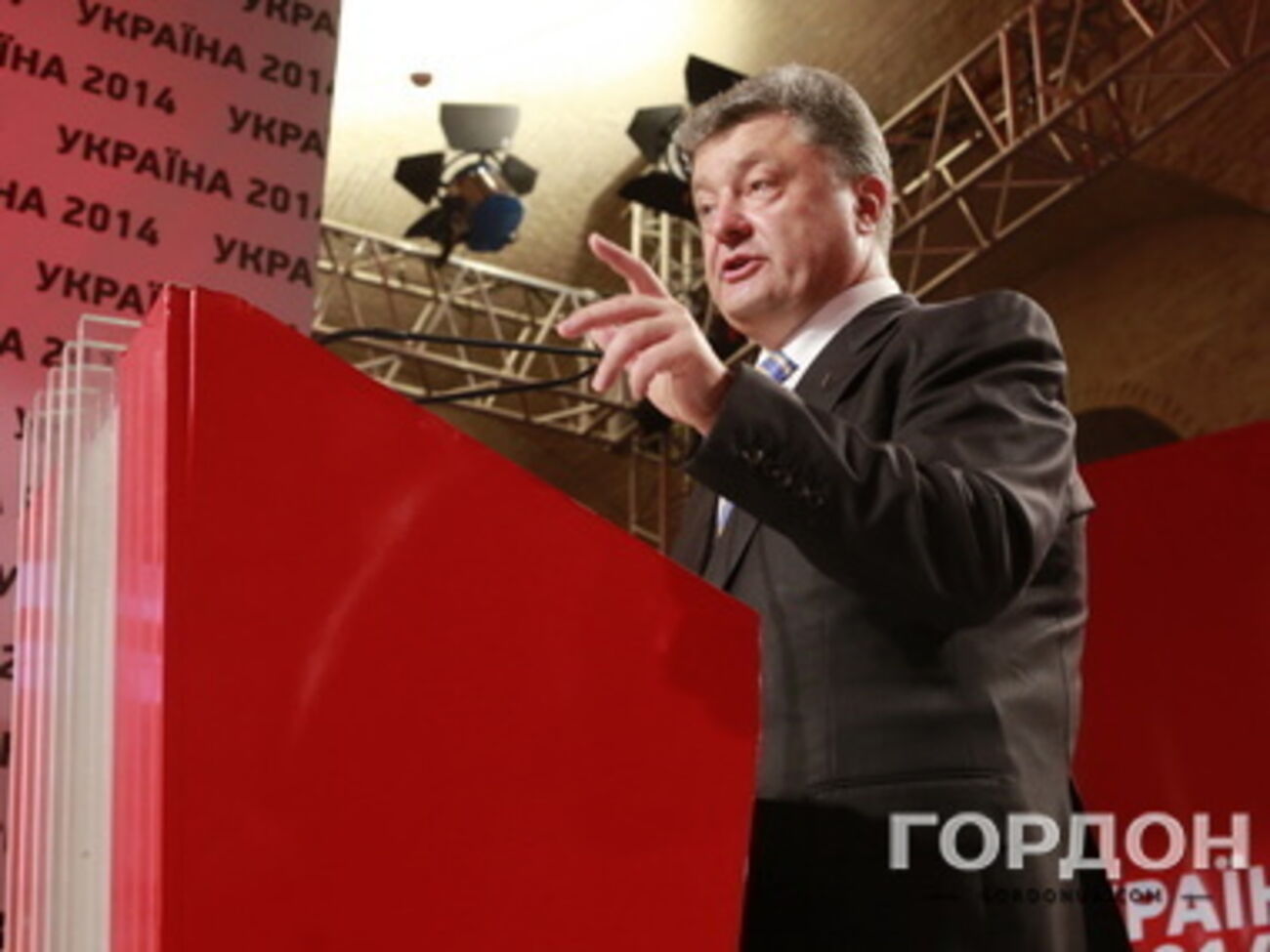 Порошенко провел уже второй телефонный разговор с Меркель за последние сутки