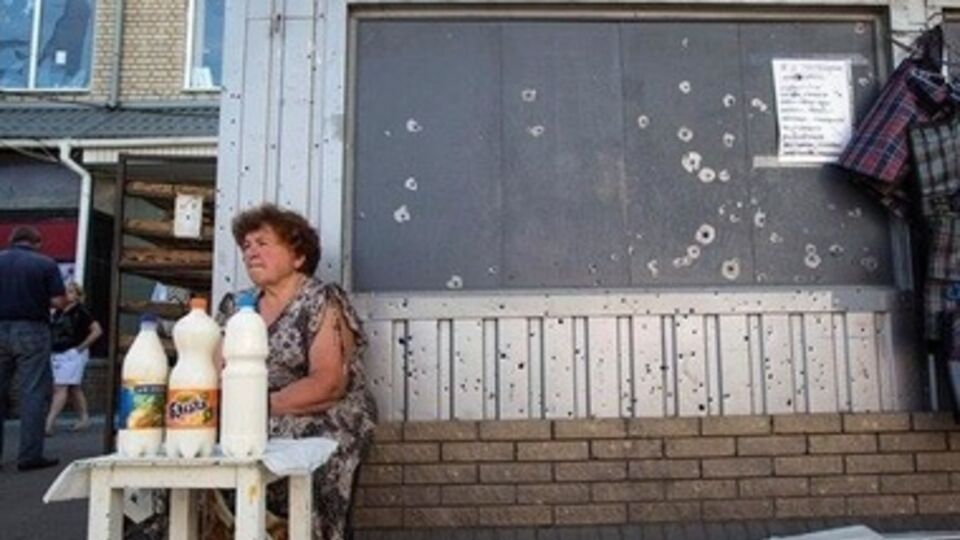 В Славянске продолжается мирная жизнь, несмотря на войну