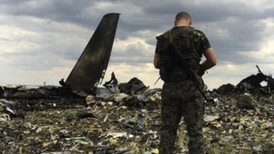 Боевики препятствовали вывозу тел экипажа сбитого самолета