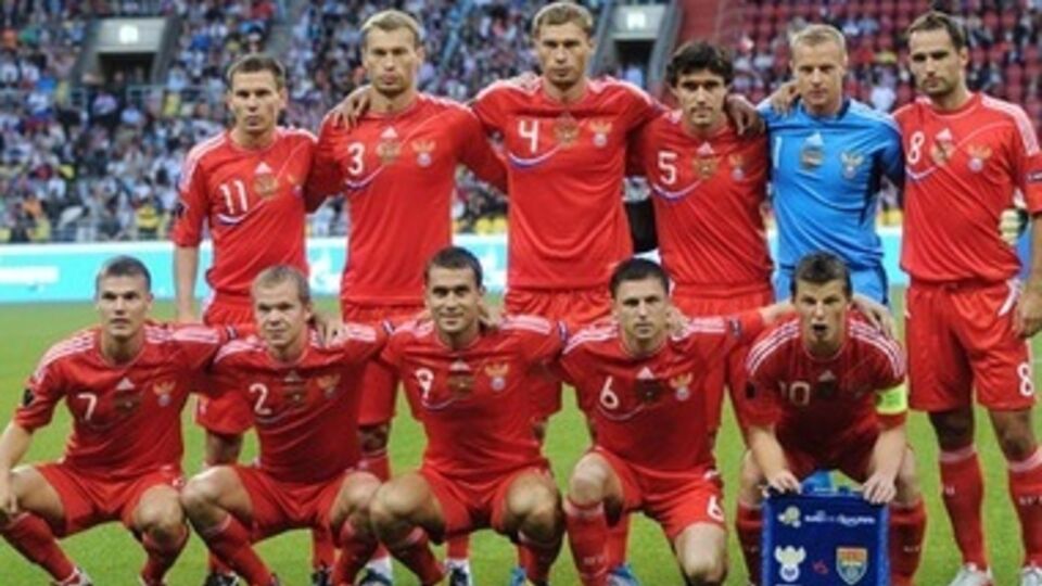 Сборная России будет отвечать за баннеры своих фанатов