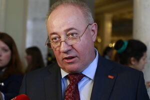 Чумак рассказал о вариантах самороспуска Рады