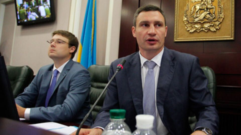 Виталий Кличко: В ремонте здания поучаствовали и депутаты горсовета, и бизнесмены