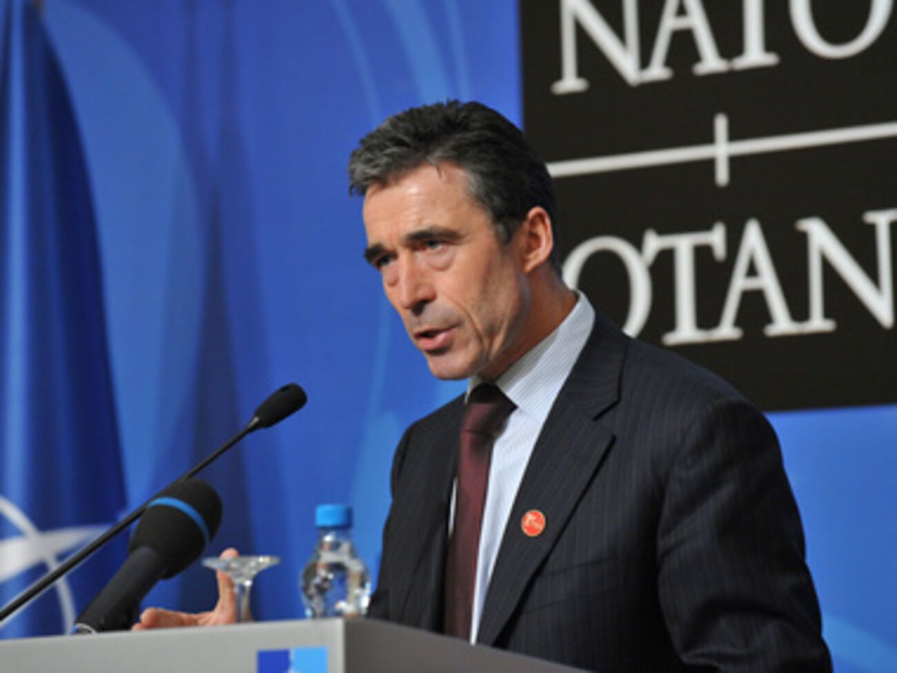 Расмуссен пригрозил России новыми санкциями