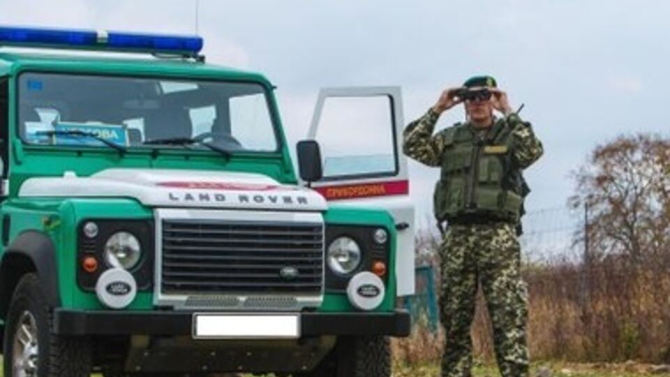 Пограничники наладили взаимодействие с военнослужащими на передовой
