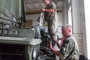 В связи с вооруженной агрессией пророссийских боевиков на востоке Украины правительство значительно увеличило расходы на армию