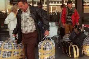 За мигрантами сохранили право собственности на недвижимость и земельные участки, которые они покинули