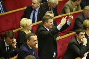 Рада завтра соберется на пленарное заседание